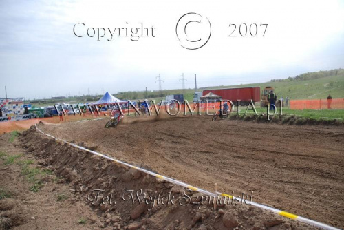 MOTOCROSS MISTRZOSTWA EUROPY w kl. 125 J. open Gdańsk 29.04.2007r.
www.ANWOMEDIA.pl