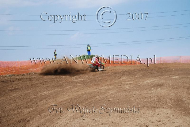 MOTOCROSS MISTRZOSTWA EUROPY w kl. 125 J. open Gdańsk 29.04.2007r.
www.ANWOMEDIA.pl