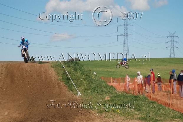 MOTOCROSS MISTRZOSTWA EUROPY w kl. 125 J. open Gdańsk 29.04.2007r.
www.ANWOMEDIA.pl