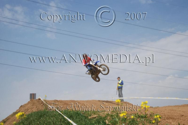 MOTOCROSS MISTRZOSTWA EUROPY w kl. 125 J. open Gdańsk 29.04.2007r.
www.ANWOMEDIA.pl