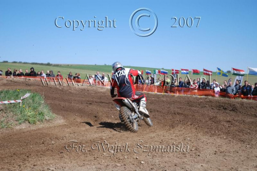 MOTOCROSS MISTRZOSTWA EUROPY w kl. 125 J. open Gdańsk 29.04.2007r.
www.ANWOMEDIA.pl