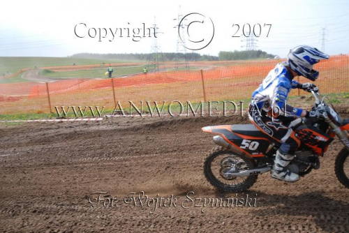 MOTOCROSS MISTRZOSTWA EUROPY w kl. 125 J. open Gdańsk 29.04.2007r.
www.ANWOMEDIA.pl