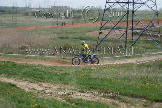 MOTOCROSS MISTRZOSTWA EUROPY w kl. 125 J. open Gdańsk 29.04.2007r.
www.ANWOMEDIA.pl