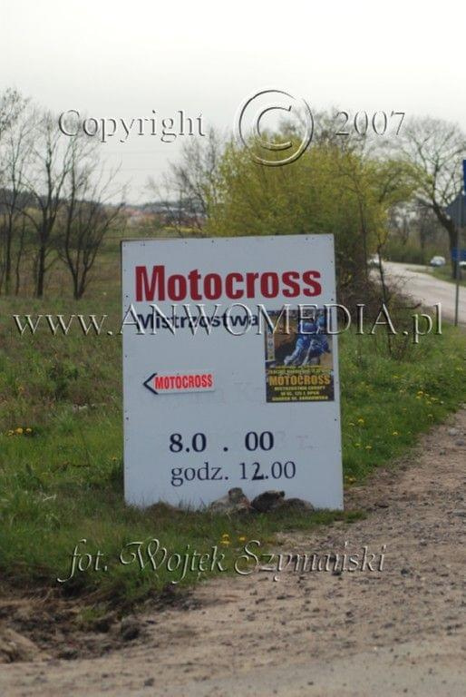 MOTOCROSS MISTRZOSTWA EUROPY w kl. 125 J. open Gdańsk 29.04.2007r.
www.ANWOMEDIA.pl