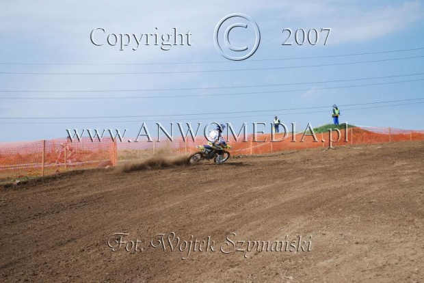 MOTOCROSS MISTRZOSTWA EUROPY w kl. 125 J. open Gdańsk 29.04.2007r.
www.ANWOMEDIA.pl