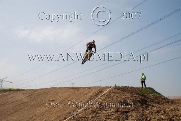 MOTOCROSS MISTRZOSTWA EUROPY w kl. 125 J. open Gdańsk 29.04.2007r.
www.ANWOMEDIA.pl