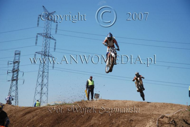 MOTOCROSS MISTRZOSTWA EUROPY w kl. 125 J. open Gdańsk 29.04.2007r.
www.ANWOMEDIA.pl