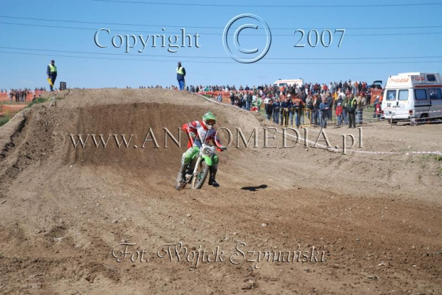 MOTOCROSS MISTRZOSTWA EUROPY w kl. 125 J. open Gdańsk 29.04.2007r.
www.ANWOMEDIA.pl