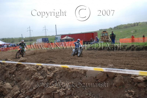 MOTOCROSS MISTRZOSTWA EUROPY w kl. 125 J. open Gdańsk 29.04.2007r.
www.ANWOMEDIA.pl