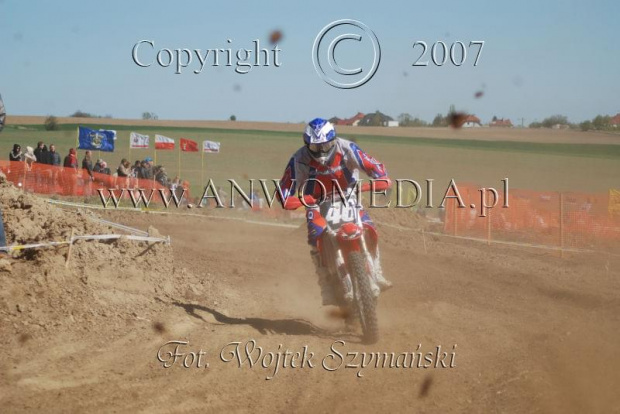 MOTOCROSS MISTRZOSTWA EUROPY w kl. 125 J. open Gdańsk 29.04.2007r.
www.ANWOMEDIA.pl