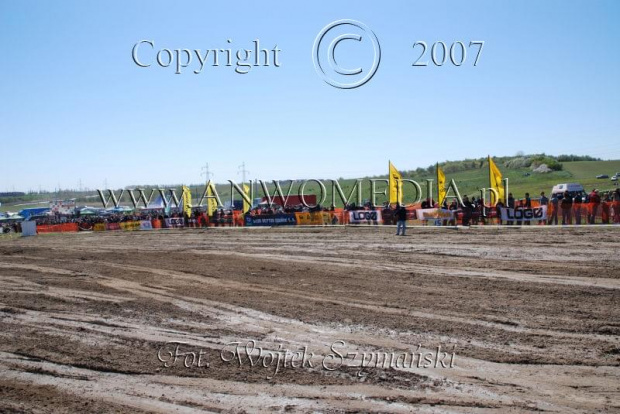 MOTOCROSS MISTRZOSTWA EUROPY w kl. 125 J. open Gdańsk 29.04.2007r.
www.ANWOMEDIA.pl