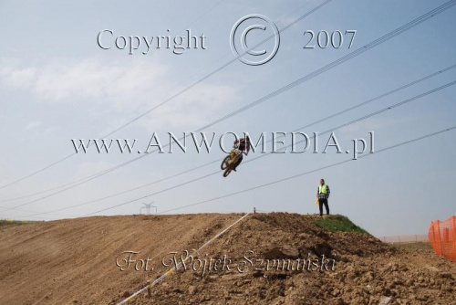 MOTOCROSS MISTRZOSTWA EUROPY w kl. 125 J. open Gdańsk 29.04.2007r.
www.ANWOMEDIA.pl