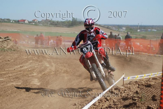 MOTOCROSS MISTRZOSTWA EUROPY w kl. 125 J. open Gdańsk 29.04.2007r.
www.ANWOMEDIA.pl