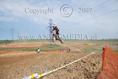 MOTOCROSS MISTRZOSTWA EUROPY w kl. 125 J. open Gdańsk 29.04.2007r.
www.ANWOMEDIA.pl