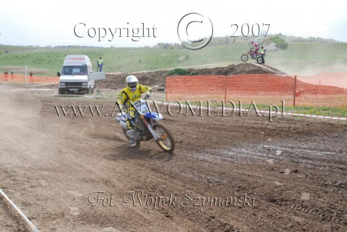 MOTOCROSS MISTRZOSTWA EUROPY w kl. 125 J. open Gdańsk 29.04.2007r.
www.ANWOMEDIA.pl