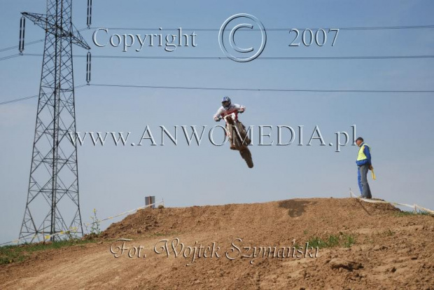 MOTOCROSS MISTRZOSTWA EUROPY w kl. 125 J. open Gdańsk 29.04.2007r.
www.ANWOMEDIA.pl