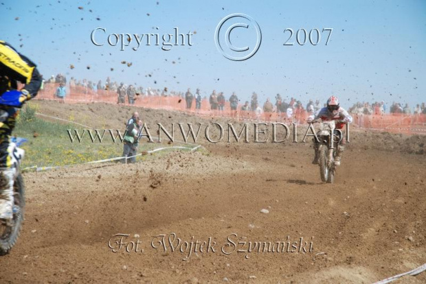 MOTOCROSS MISTRZOSTWA EUROPY w kl. 125 J. open Gdańsk 29.04.2007r.
www.ANWOMEDIA.pl