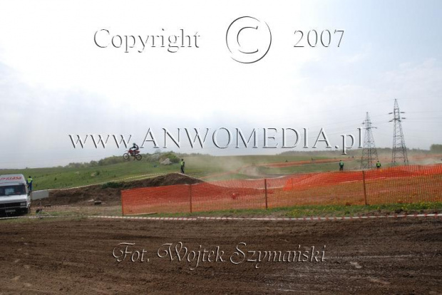 MOTOCROSS MISTRZOSTWA EUROPY w kl. 125 J. open Gdańsk 29.04.2007r.
www.ANWOMEDIA.pl