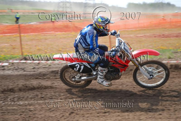 MOTOCROSS MISTRZOSTWA EUROPY w kl. 125 J. open Gdańsk 29.04.2007r.
www.ANWOMEDIA.pl