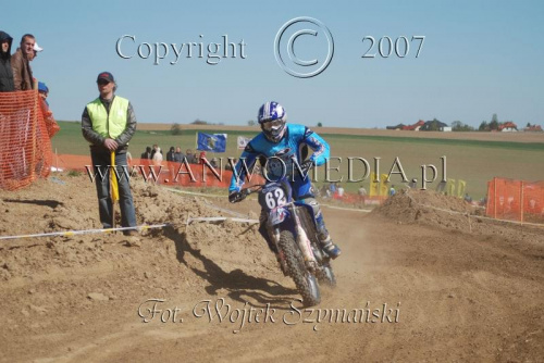 MOTOCROSS MISTRZOSTWA EUROPY w kl. 125 J. open Gdańsk 29.04.2007r.
www.ANWOMEDIA.pl