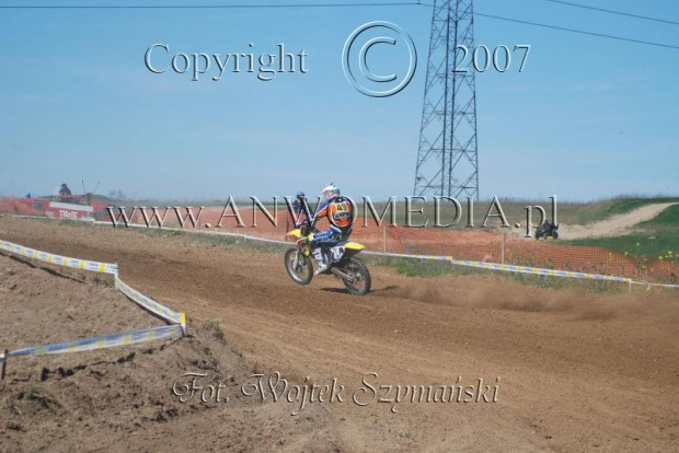 MOTOCROSS MISTRZOSTWA EUROPY w kl. 125 J. open Gdańsk 29.04.2007r.
www.ANWOMEDIA.pl