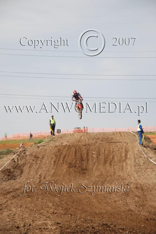 MOTOCROSS MISTRZOSTWA EUROPY w kl. 125 J. open Gdańsk 29.04.2007r.
www.ANWOMEDIA.pl