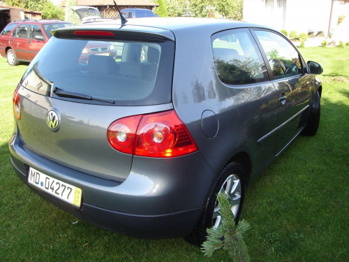 GOLF 2005