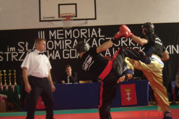Yevgen Pechenyy podczas walki light contact do 79 kg.