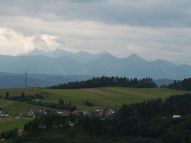 Tatry. Widok spod zamku w Czorsztynie #Tatry