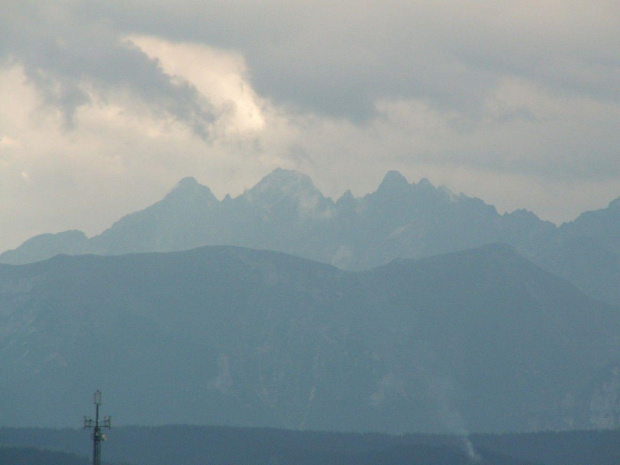 Tatry. Widok spod zamku w Czorsztynie #Tatry