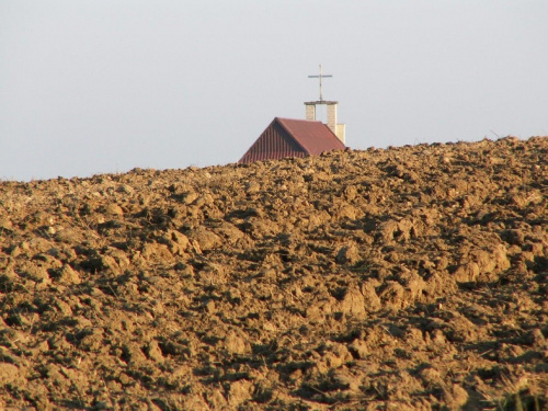 Zaorane pole i Kościół w Bęble :) #Kościół