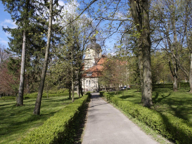 Park i pałac w Łężanach