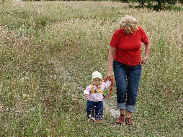 Jesienne spacery z Mają w Jaworznie u babci #majka #jesień #babcia