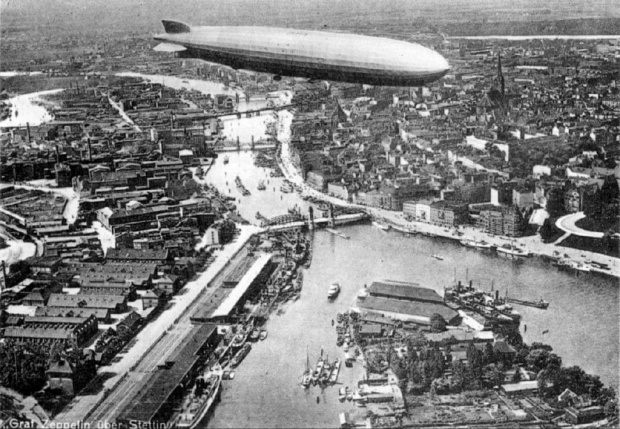 Sterowiec Graf Zeppelin nad Szczecinem (3maja 1931 r.) #szczecin #sterowiec #GrafZeppelin #stettin