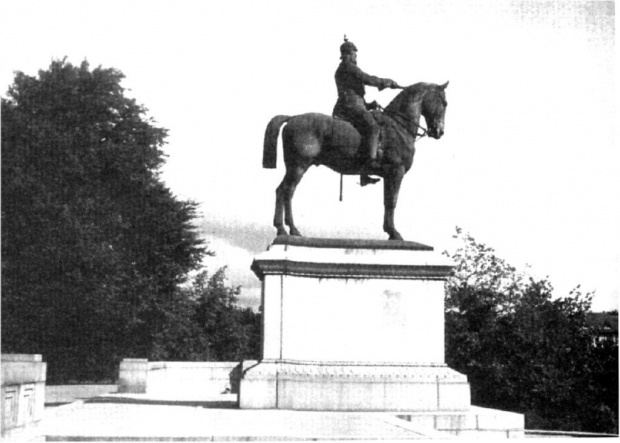 Pomnik cesarza Fryderyka III na wschodniej stronie park #szczecin #pomnik #cesarz #Fryderyk3 #FryderykIii #stettin #KaiserFriedrichDenkmal #LudwigManzel