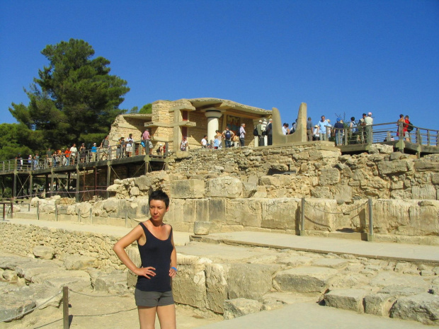 KNOSSOS