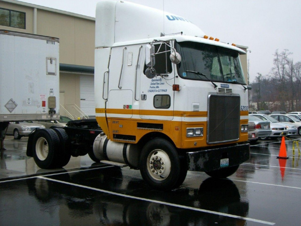 Volvo White GMC